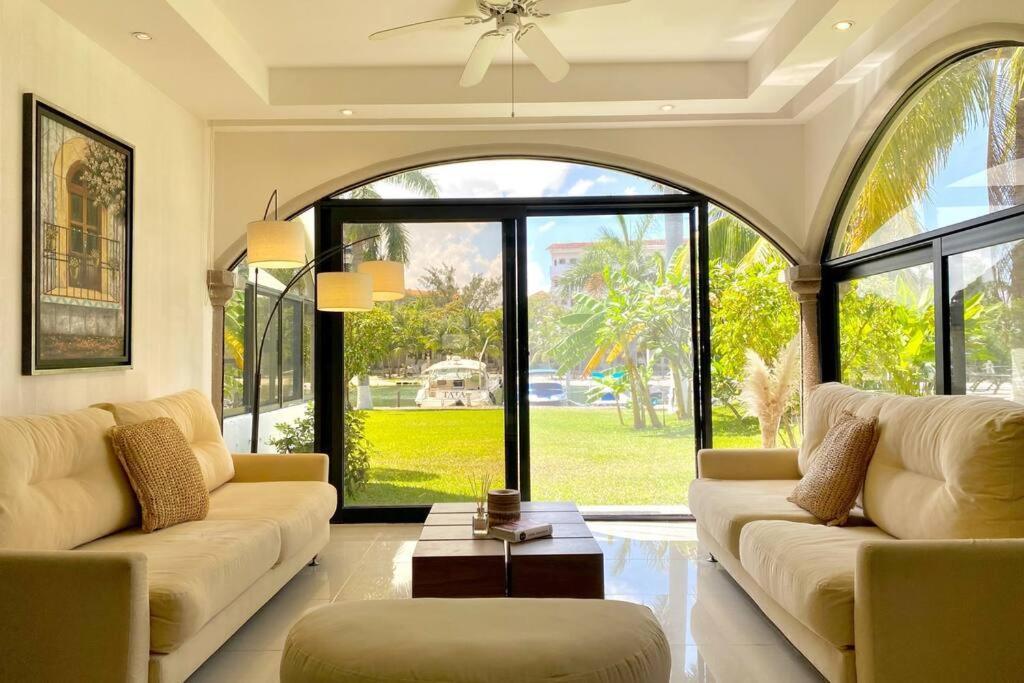 Charming Lagoon Front Villa By Casa Paraiso Cancun Exterior photo